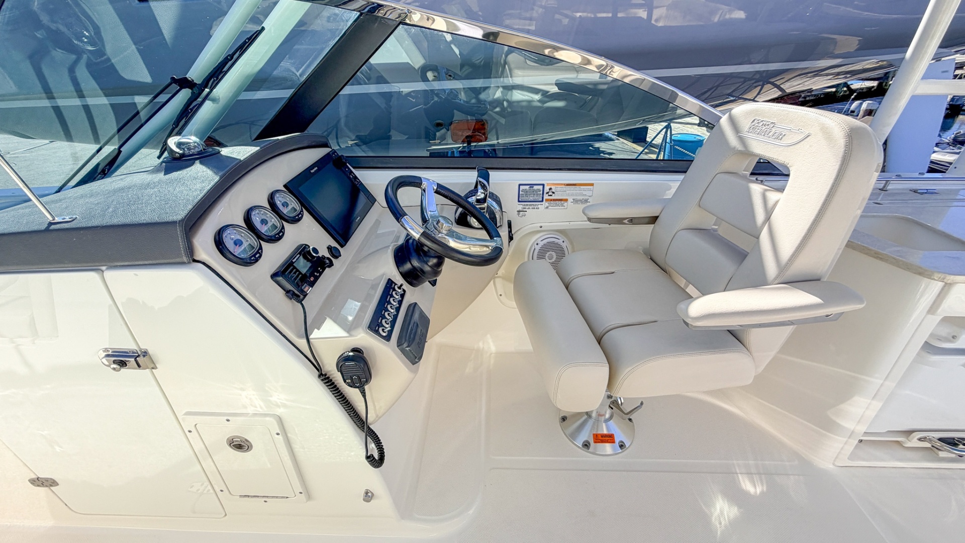 Bean Counter 27ft Boston Whaler Yacht For Sale