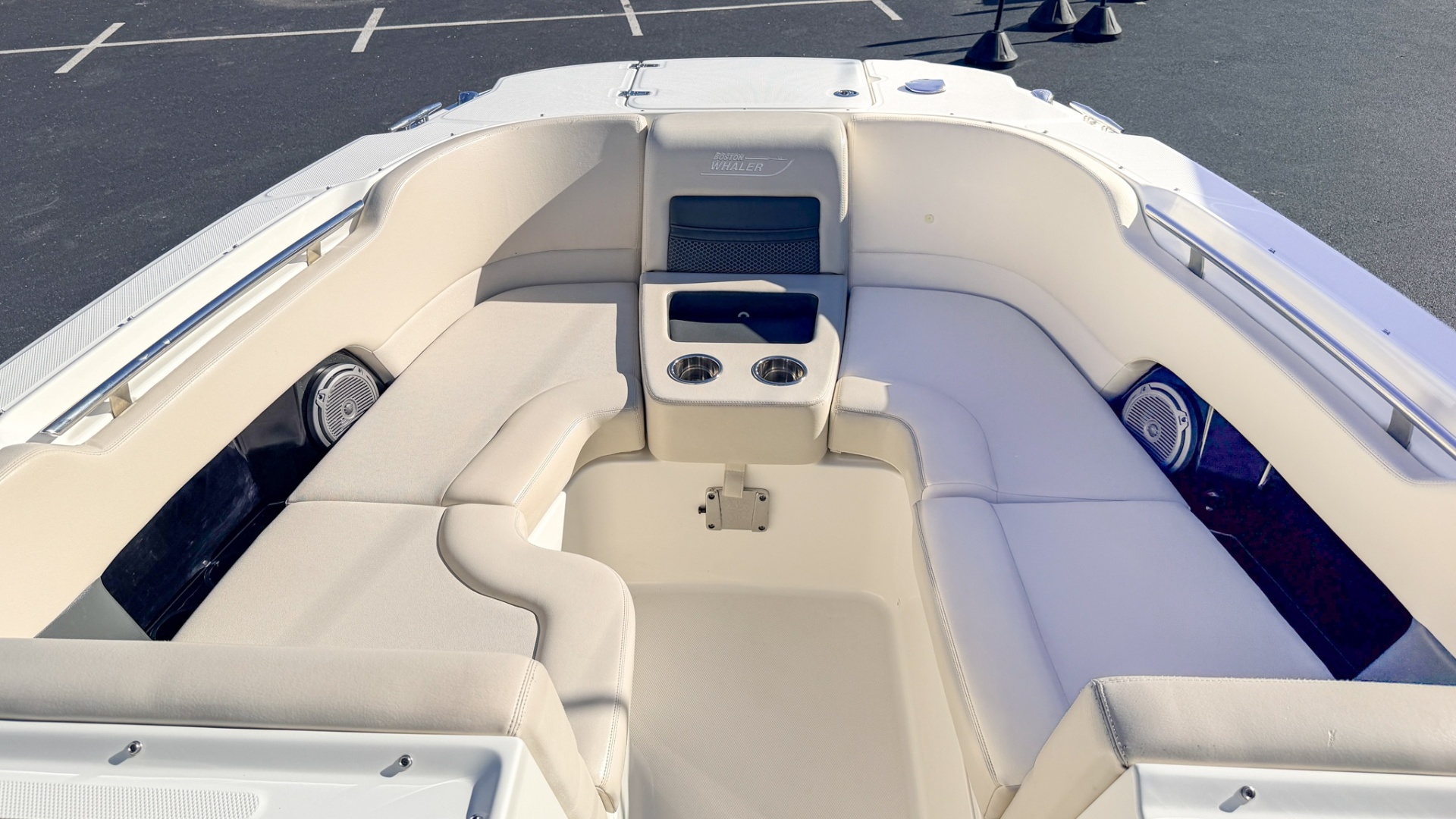 Bean Counter 27ft Boston Whaler Yacht For Sale