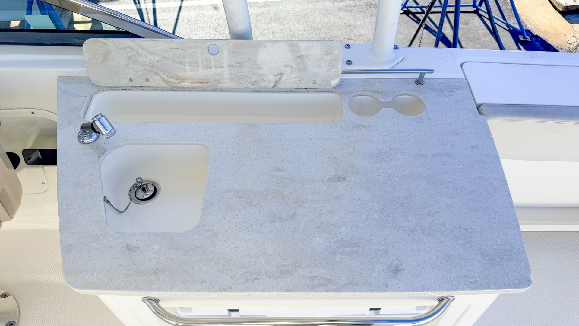 Bean Counter 27ft Boston Whaler Yacht For Sale