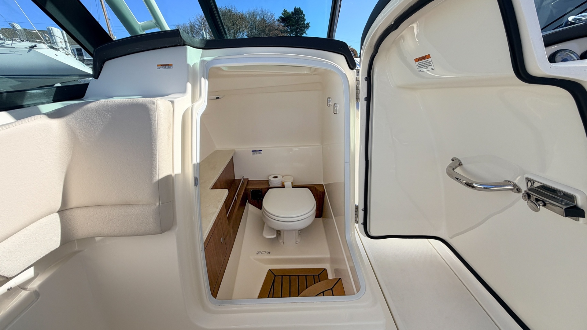 Bean Counter 27ft Boston Whaler Yacht For Sale