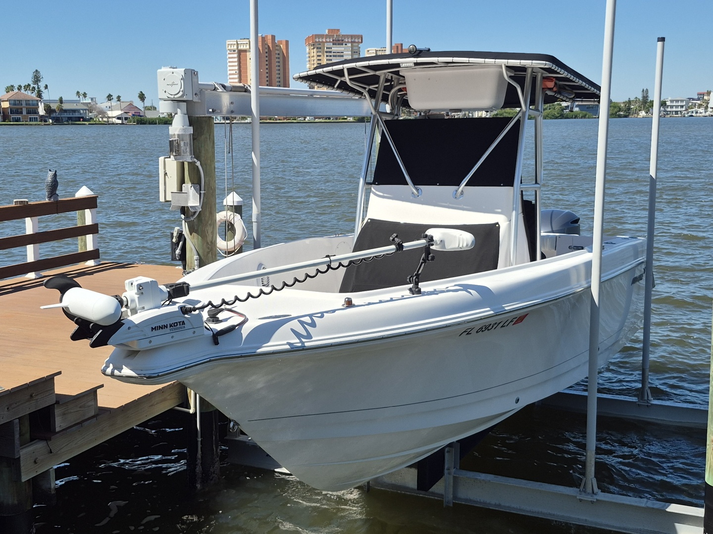 24ft Pro Line Yacht For Sale