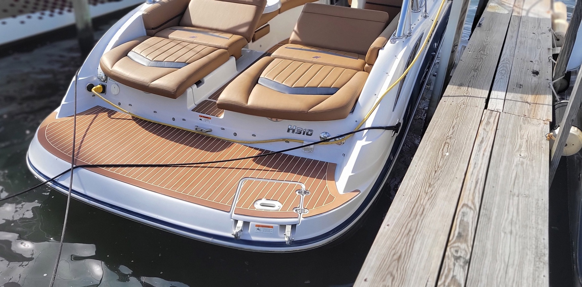 31ft Four Winns Yacht For Sale