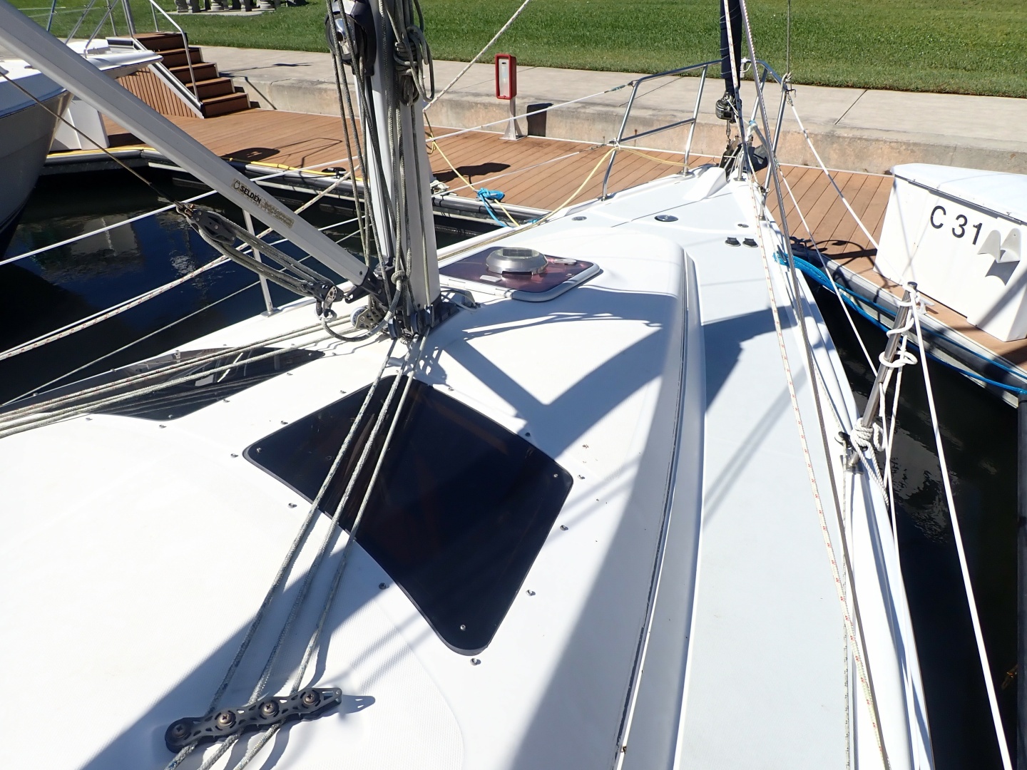 33ft Hunter Yacht For Sale