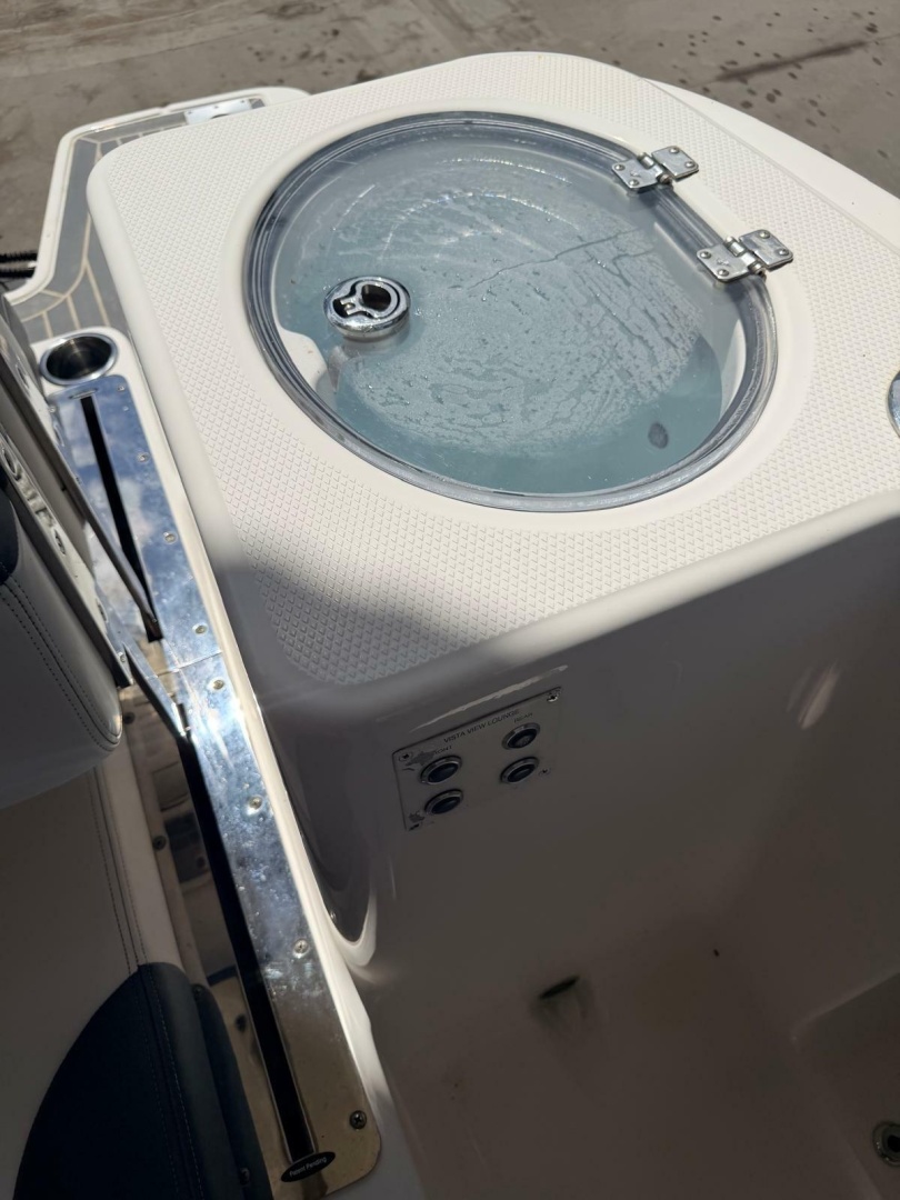 2019 Robalo 