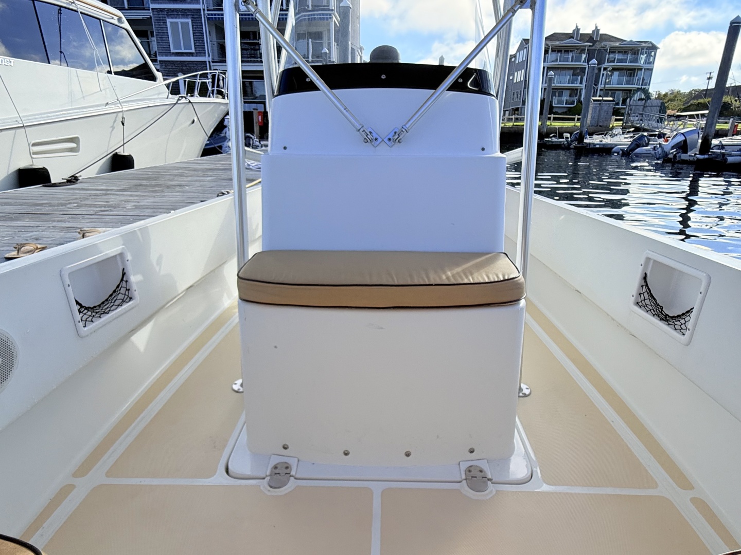 Surrey 24ft Vanquish Yacht For Sale