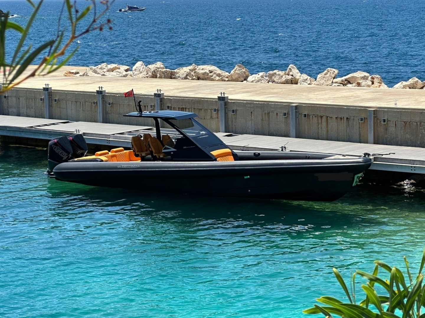 2022 Technohull 38 Grand Sport — photograph 2