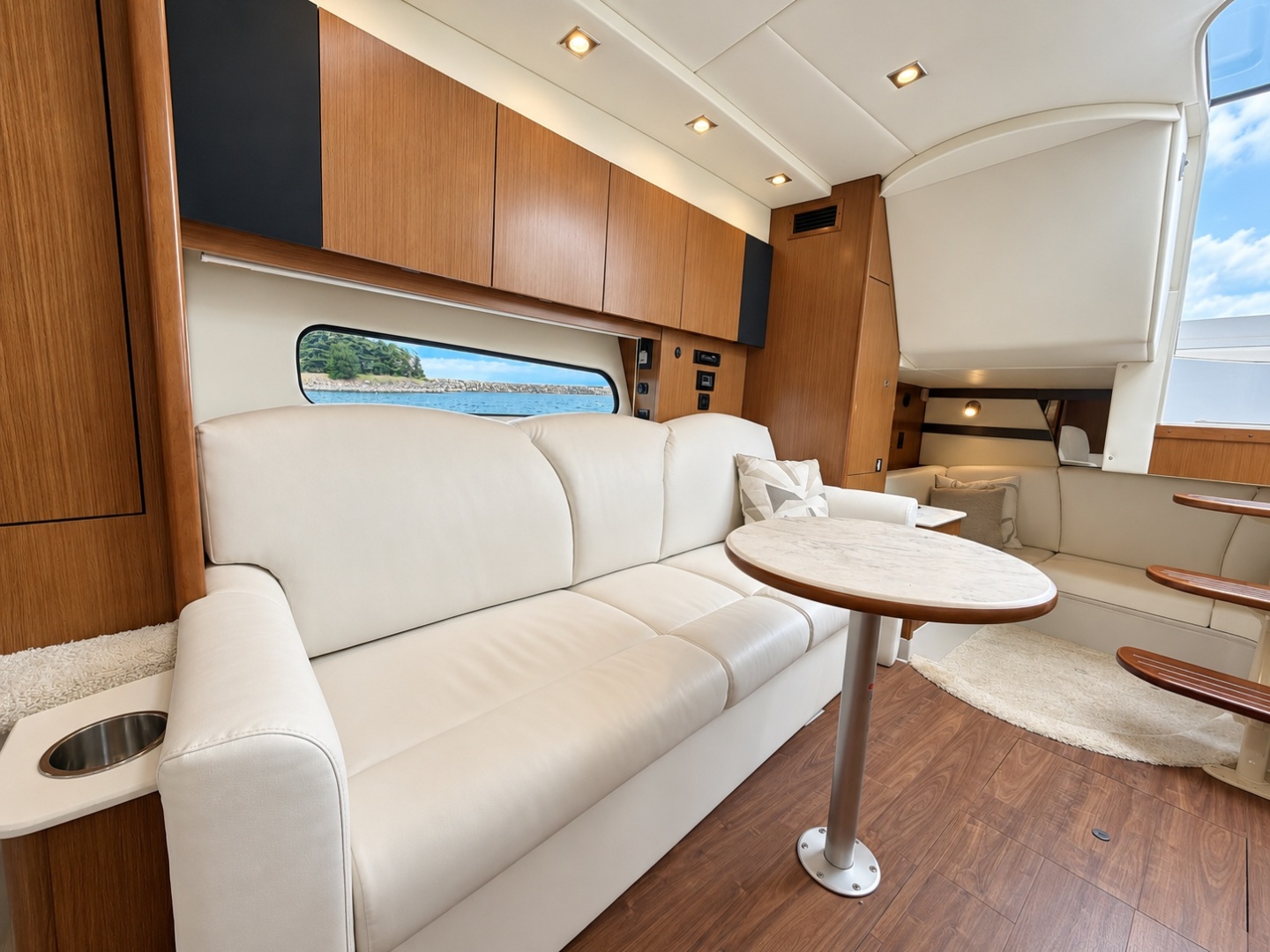 35ft Cruisers Yachts Yacht For Sale