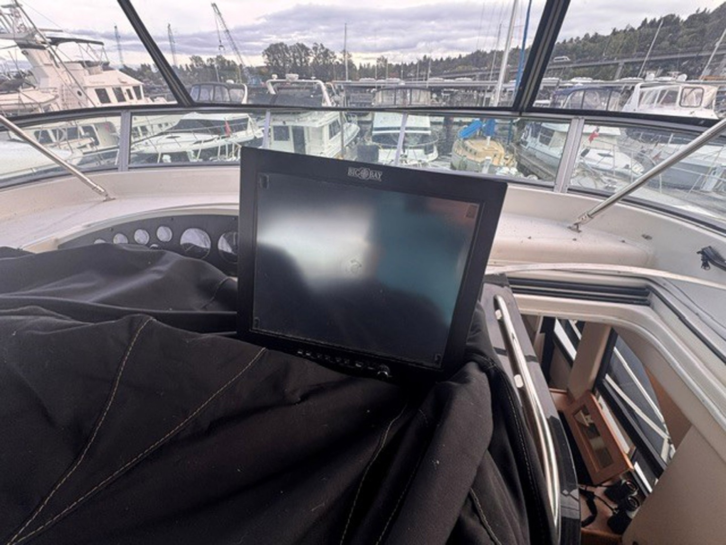 Trading Places 52ft Bayliner Yacht For Sale Trading Places 52ft Bayliner Yacht For Sale