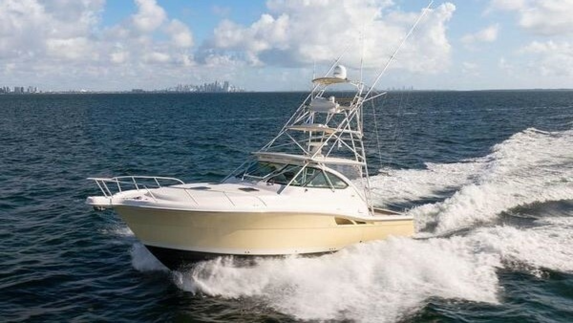 2005 Tiara Yachts 4200 Open