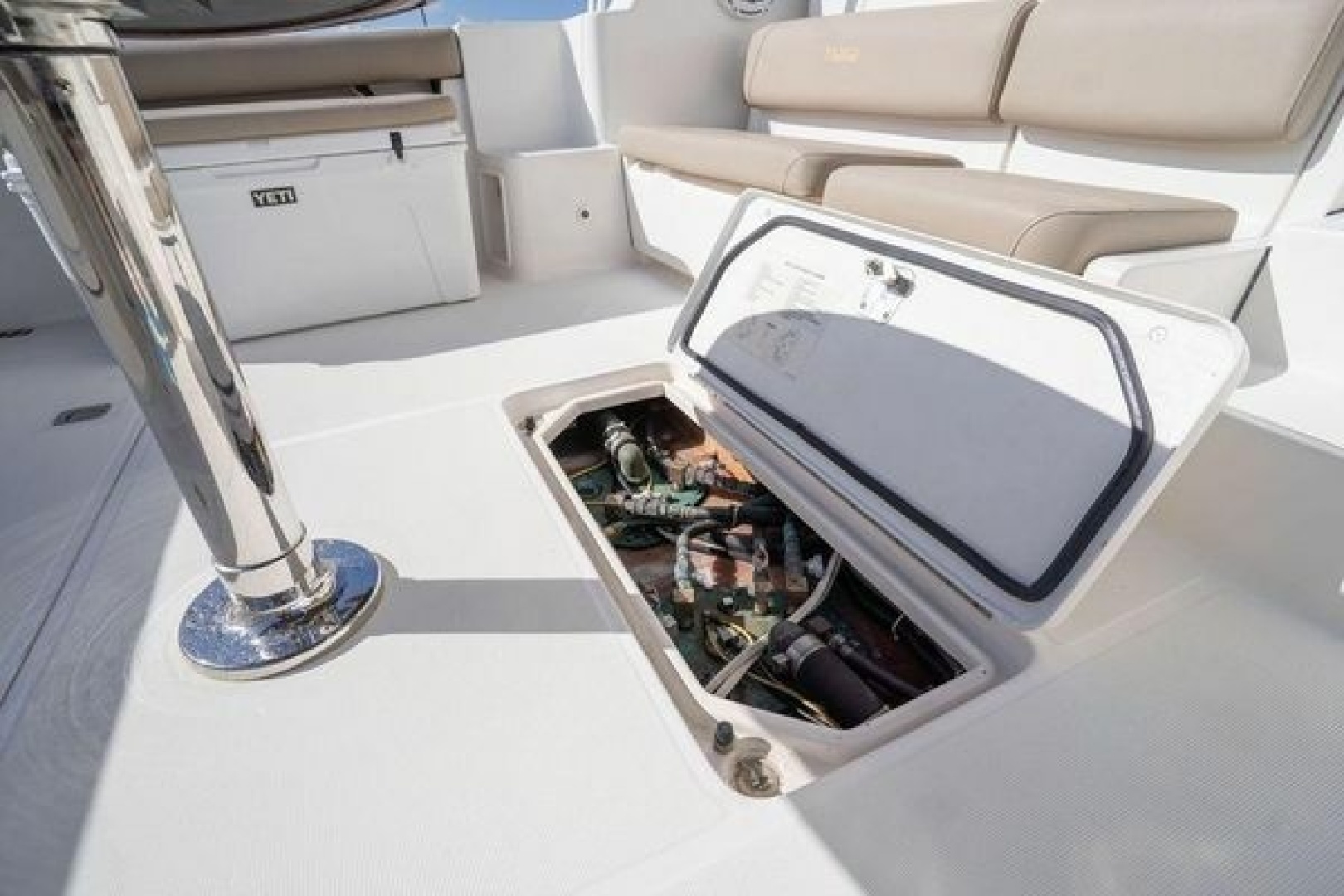 2005 Tiara Yachts 4200 Open