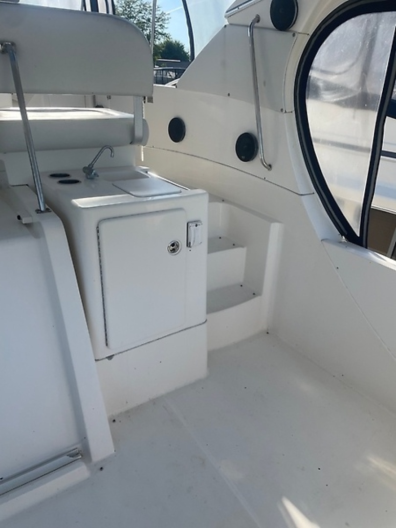 Paradise 35ft Silverton Yacht For Sale