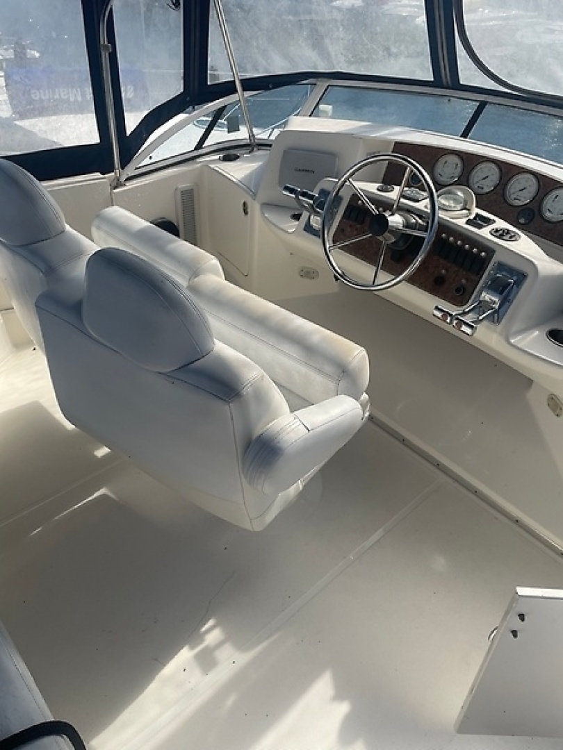 Paradise 35ft Silverton Yacht For Sale