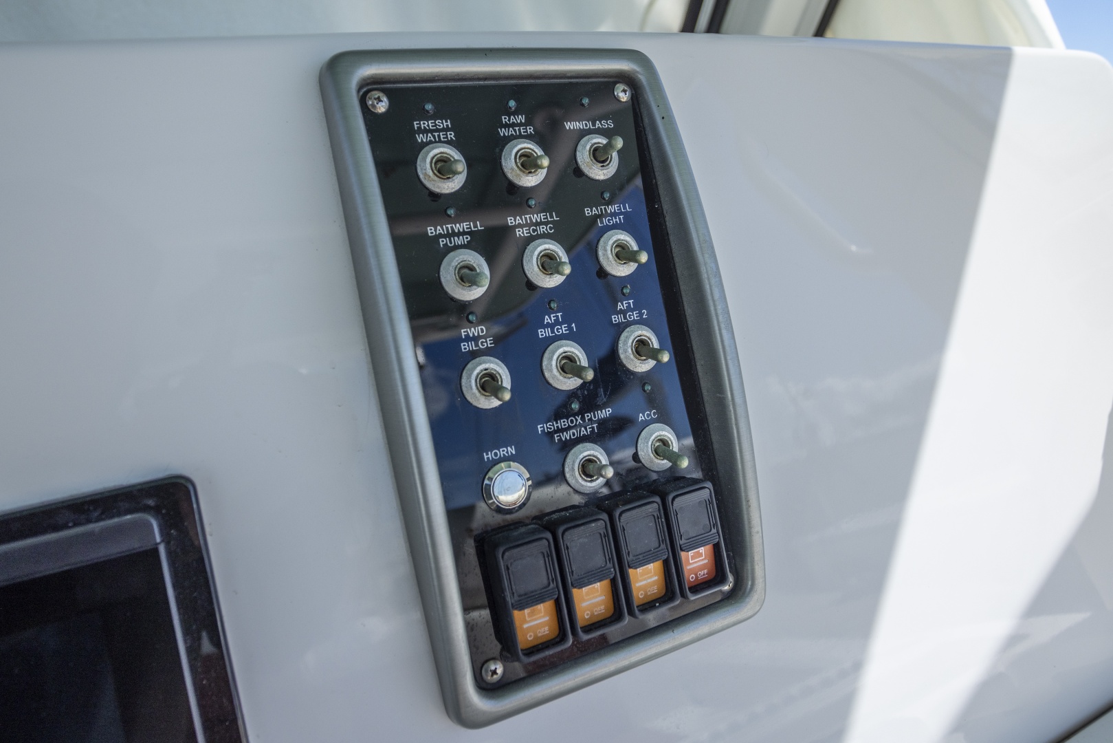 2012 Everglades 295 CENTER CONSOLE
