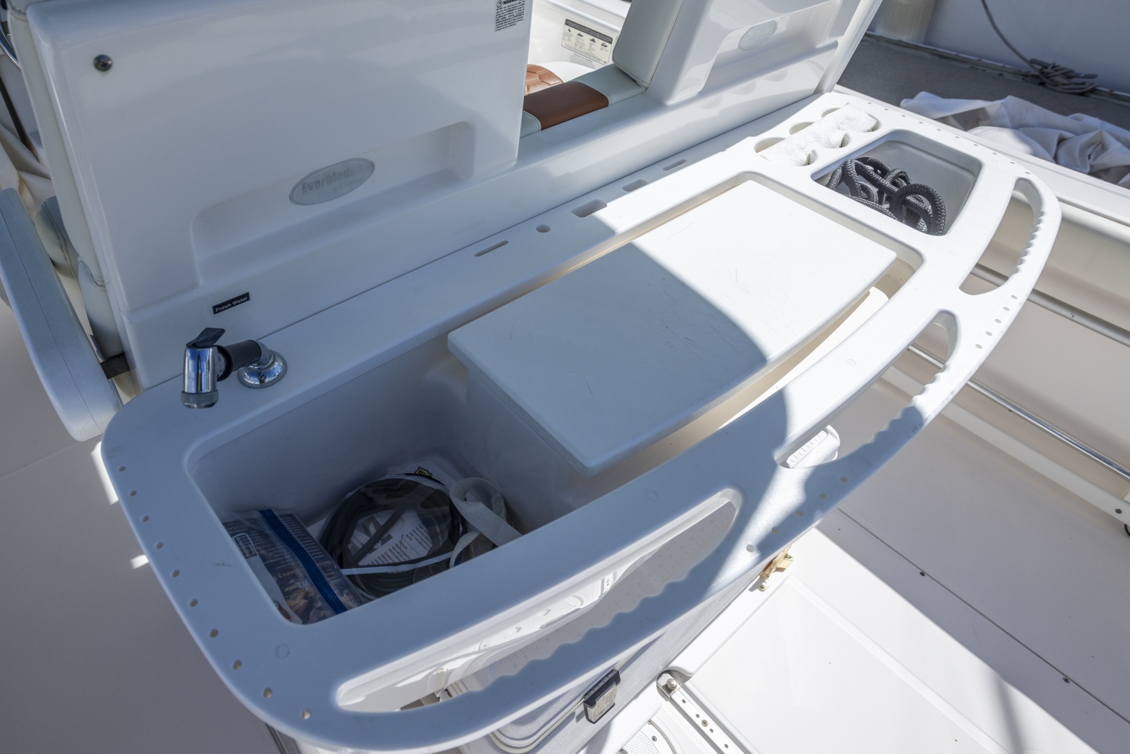 2012 Everglades 290 CC 29ft Everglades Yacht For Sale