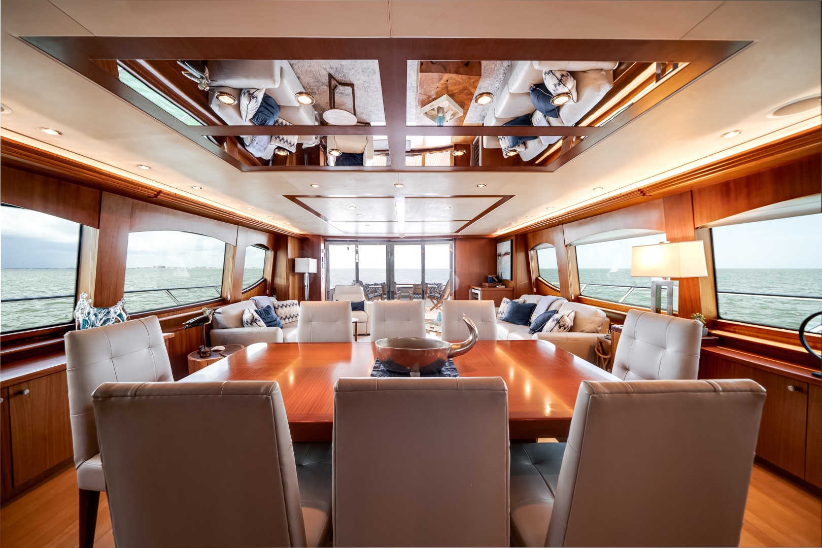 2008 Hatteras 