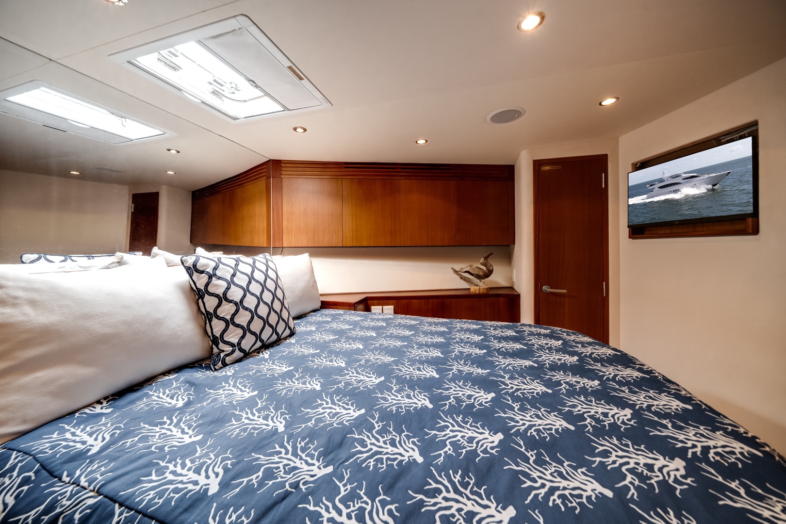 2008 Hatteras 