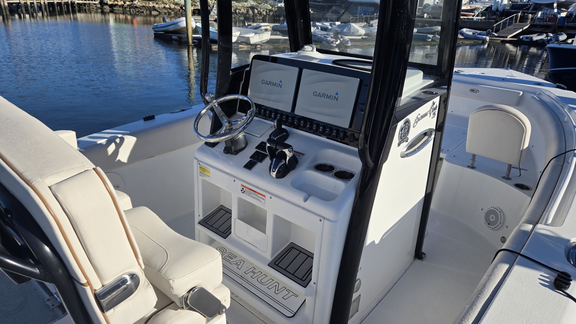 Turn Back Tide 26ft Sea Hunt Yacht For Sale