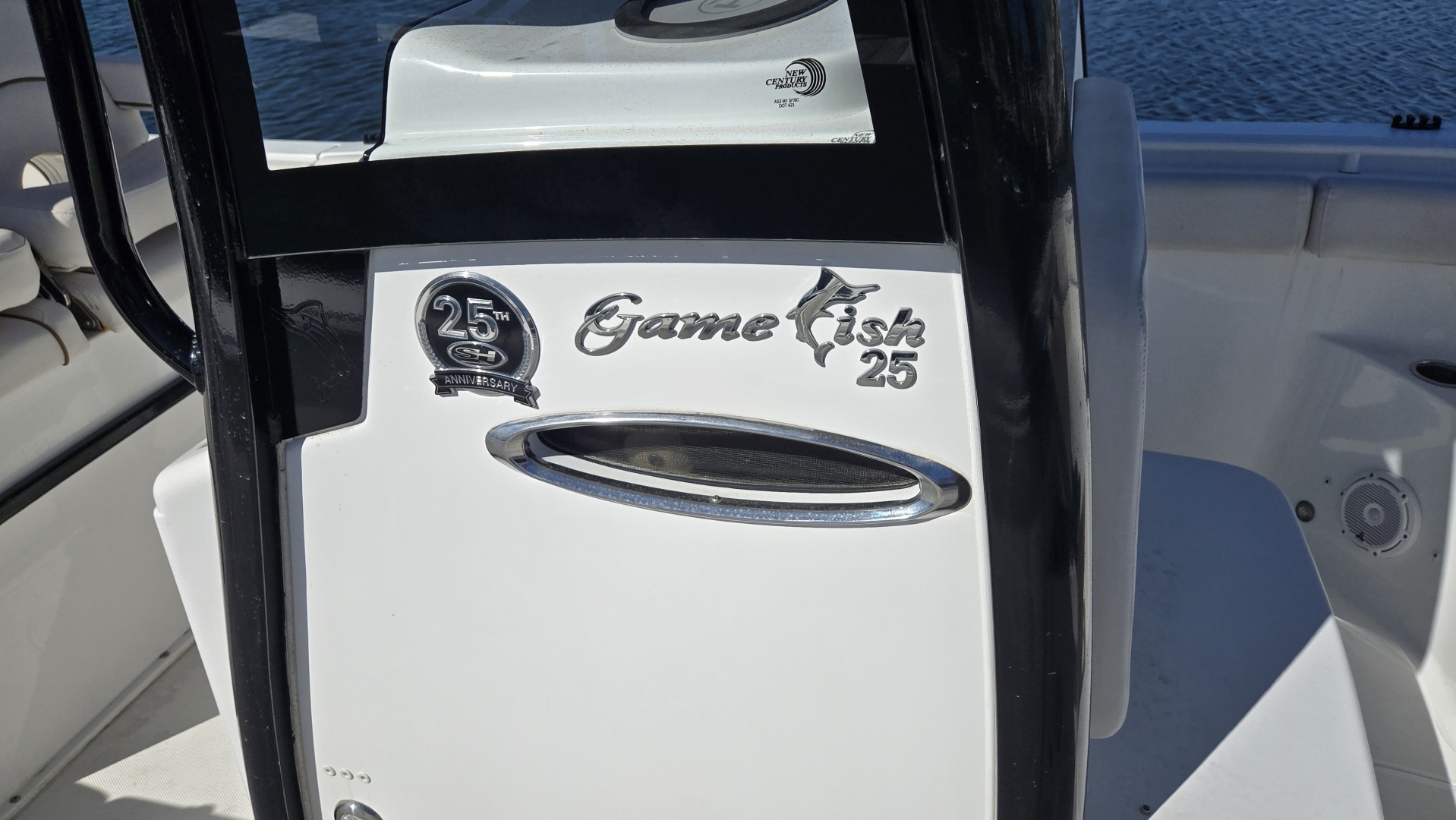 2021 Sea Hunt Gamefish 25