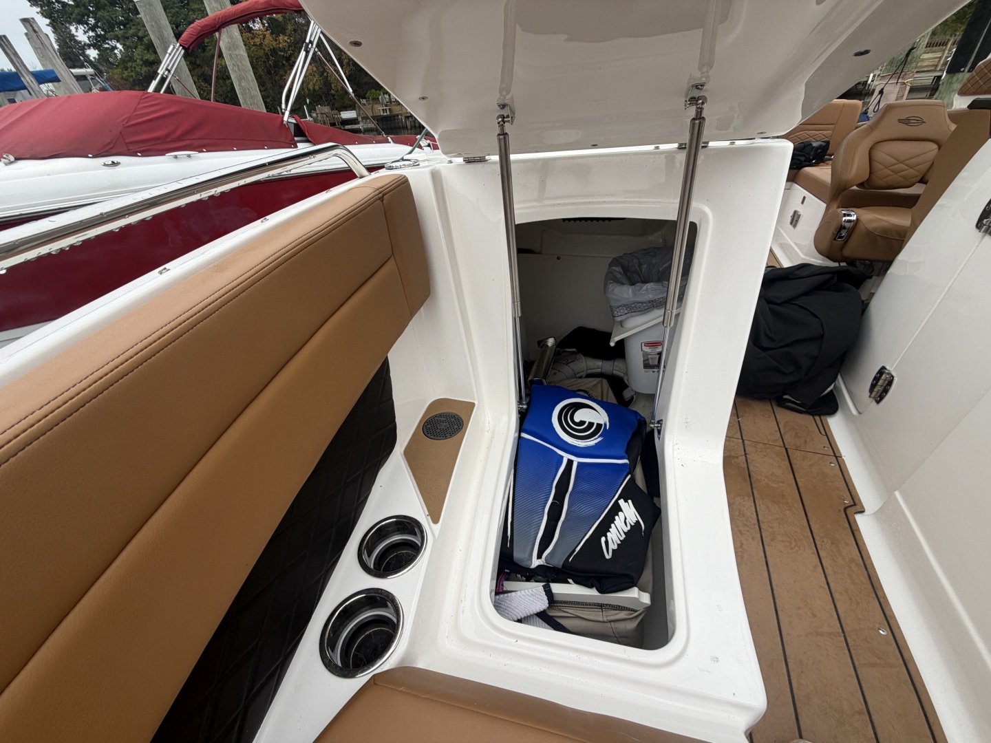 27ft Chaparral Yacht For Sale