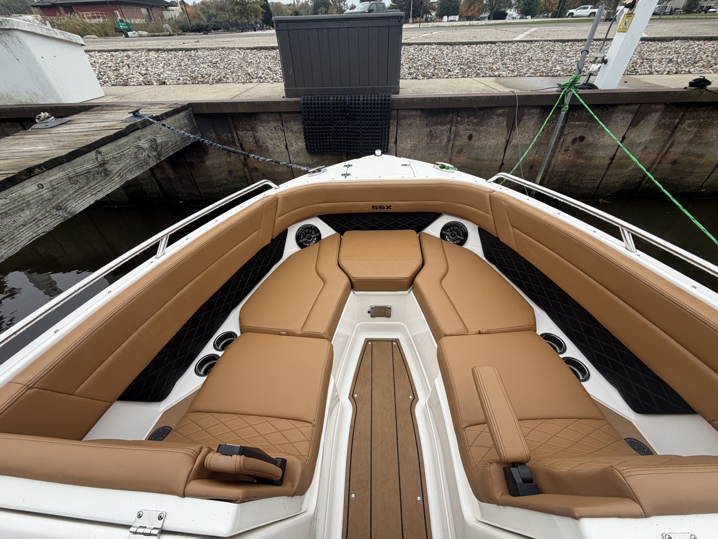 27ft Chaparral Yacht For Sale