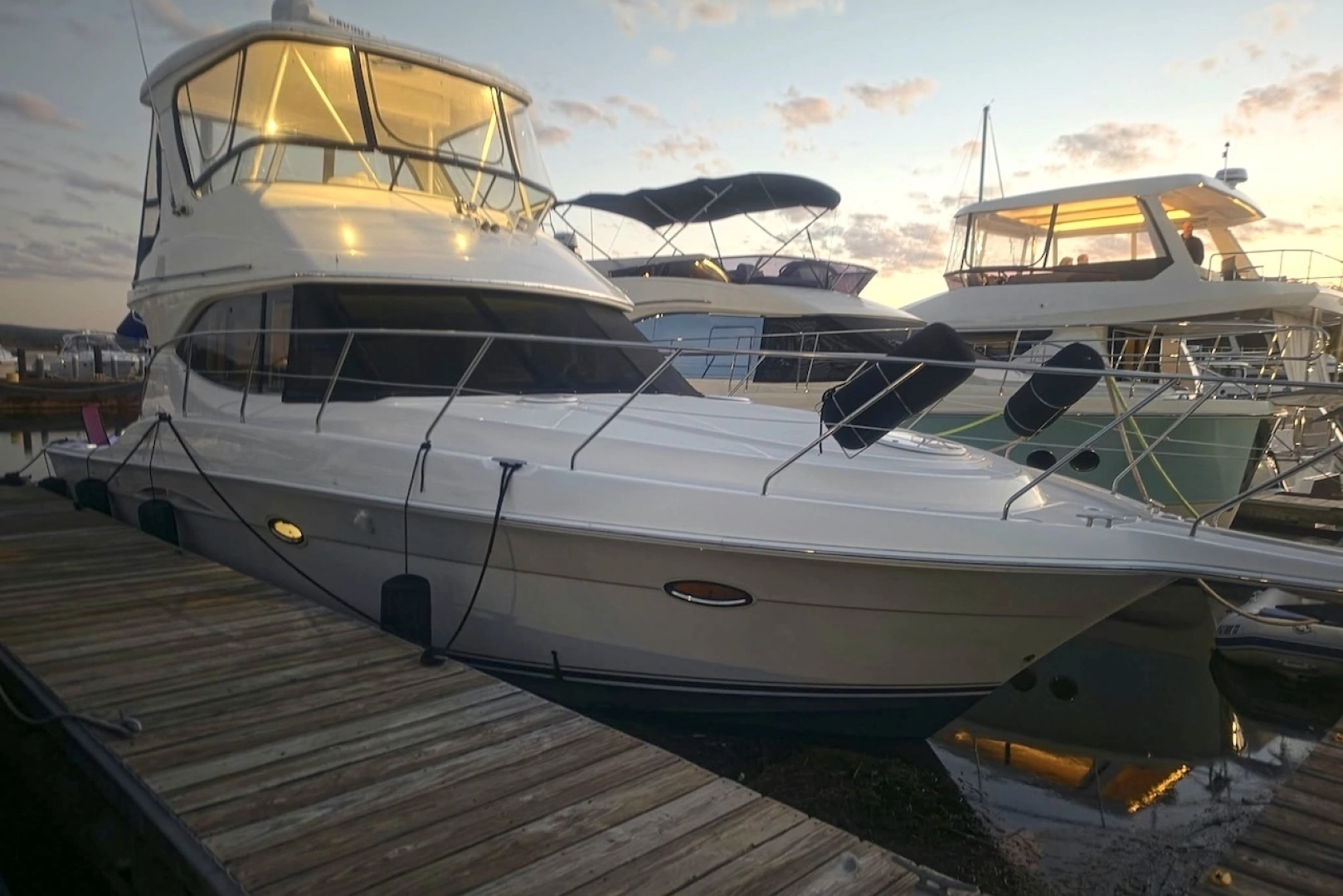 2003 Silverton 38 Convertible, photo 1 of 38
