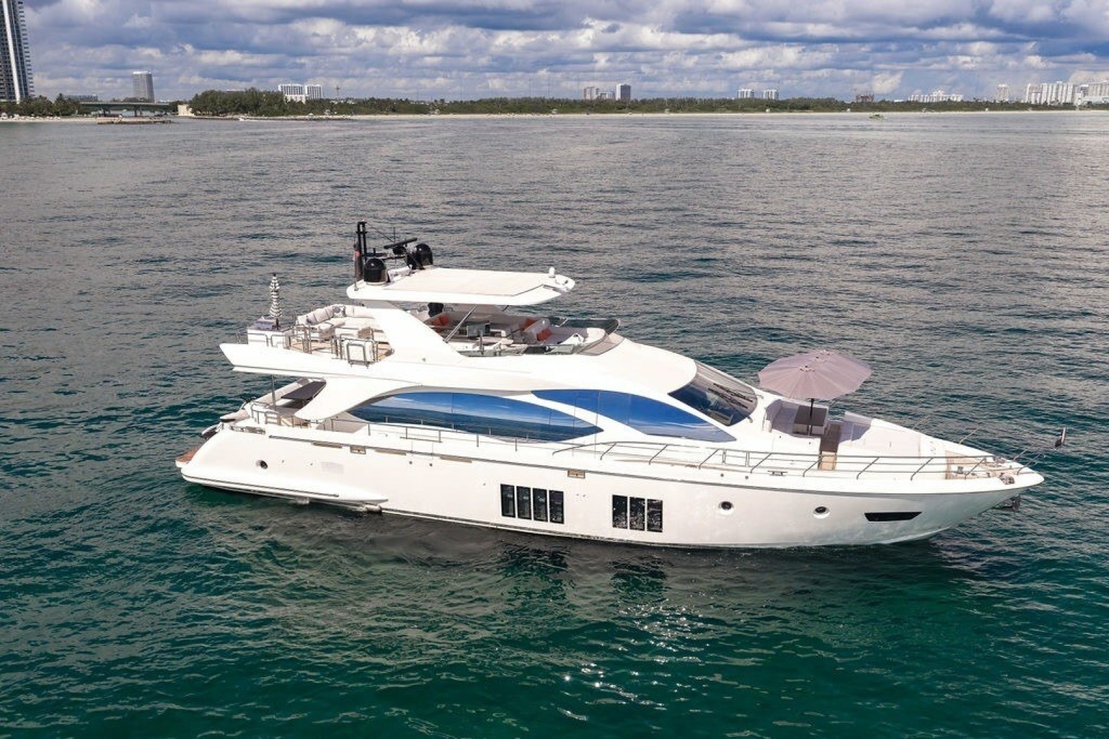 2017 Azimut 84
