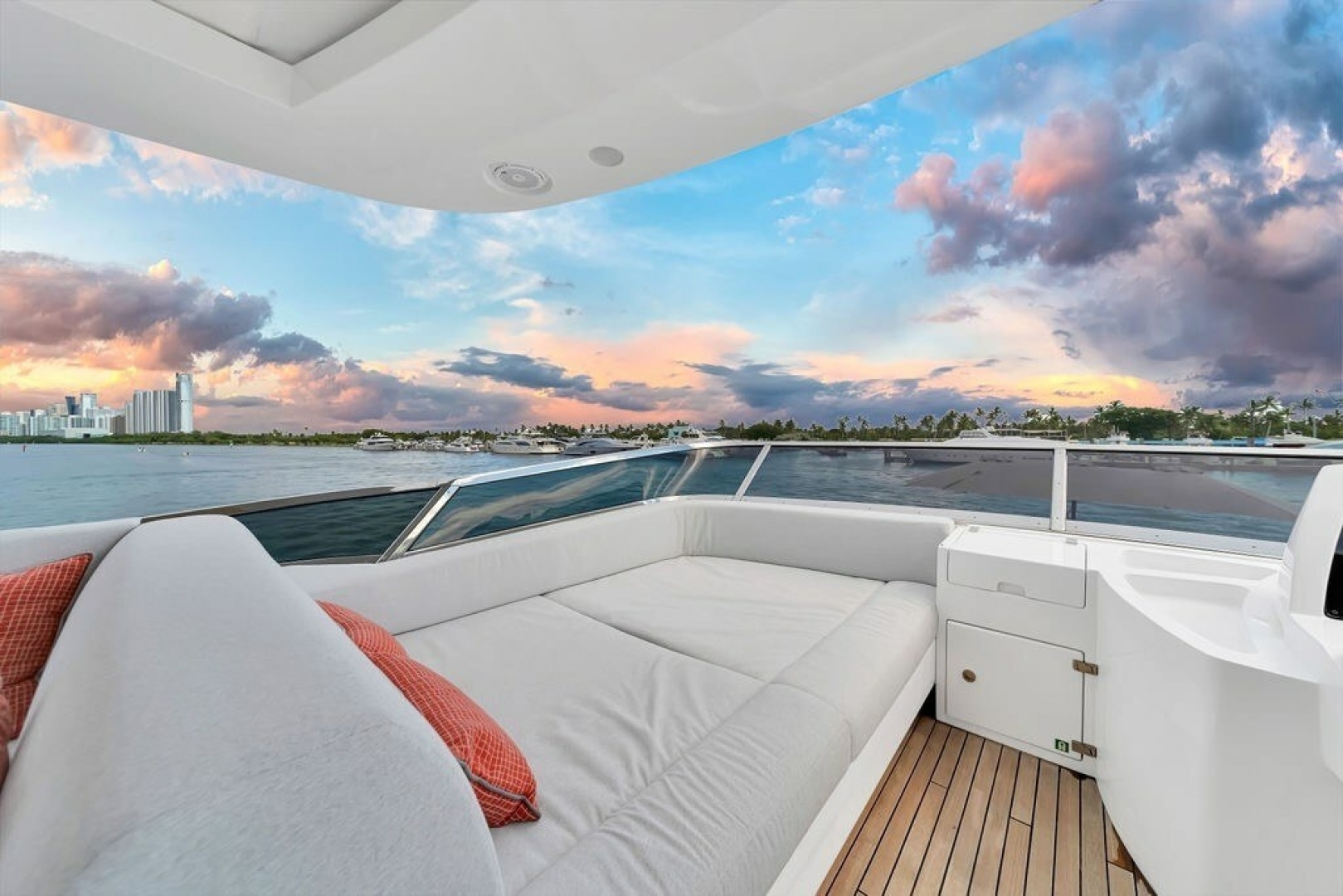 2017 Azimut 84