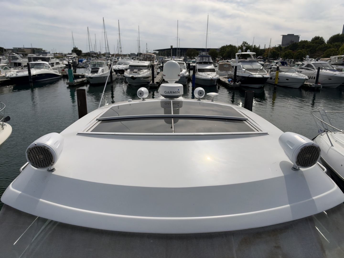 2011 Cruisers Yachts 48 Cantius