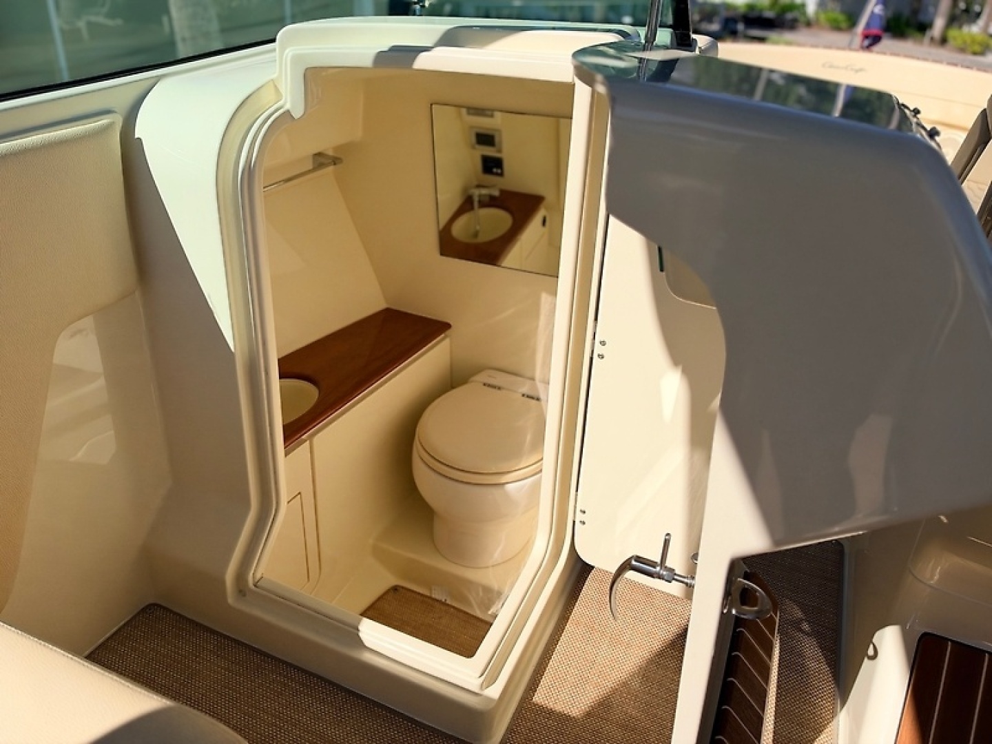 28ft Chris Craft Yacht For Sale