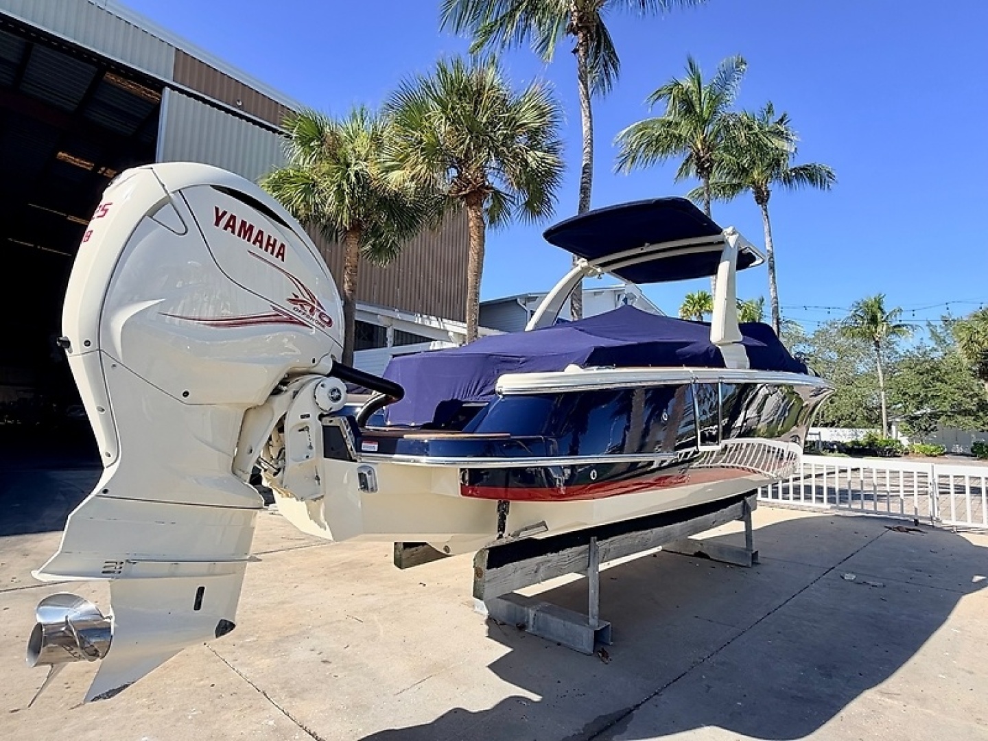 28ft Chris Craft Yacht For Sale