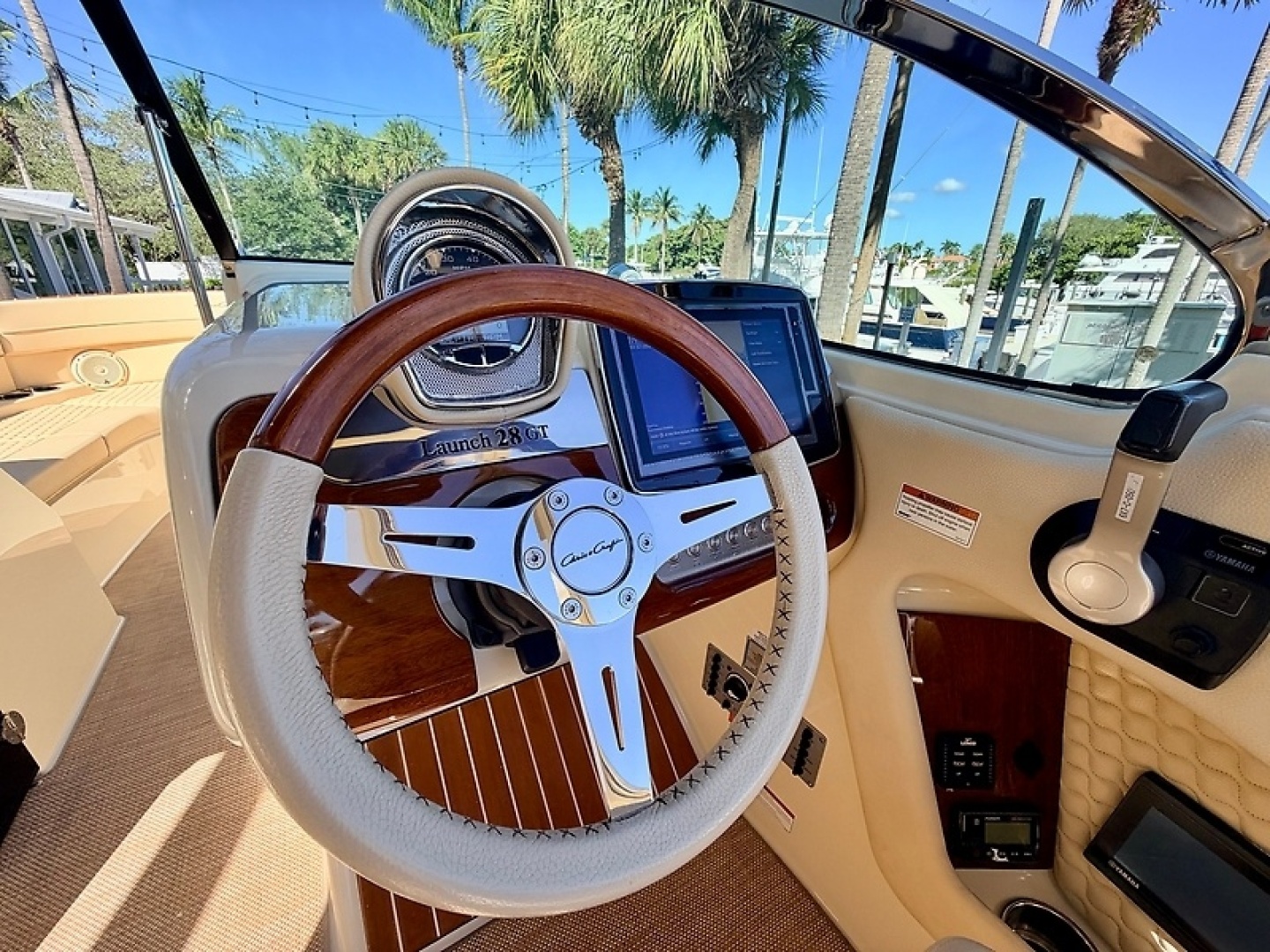 28ft Chris Craft Yacht For Sale