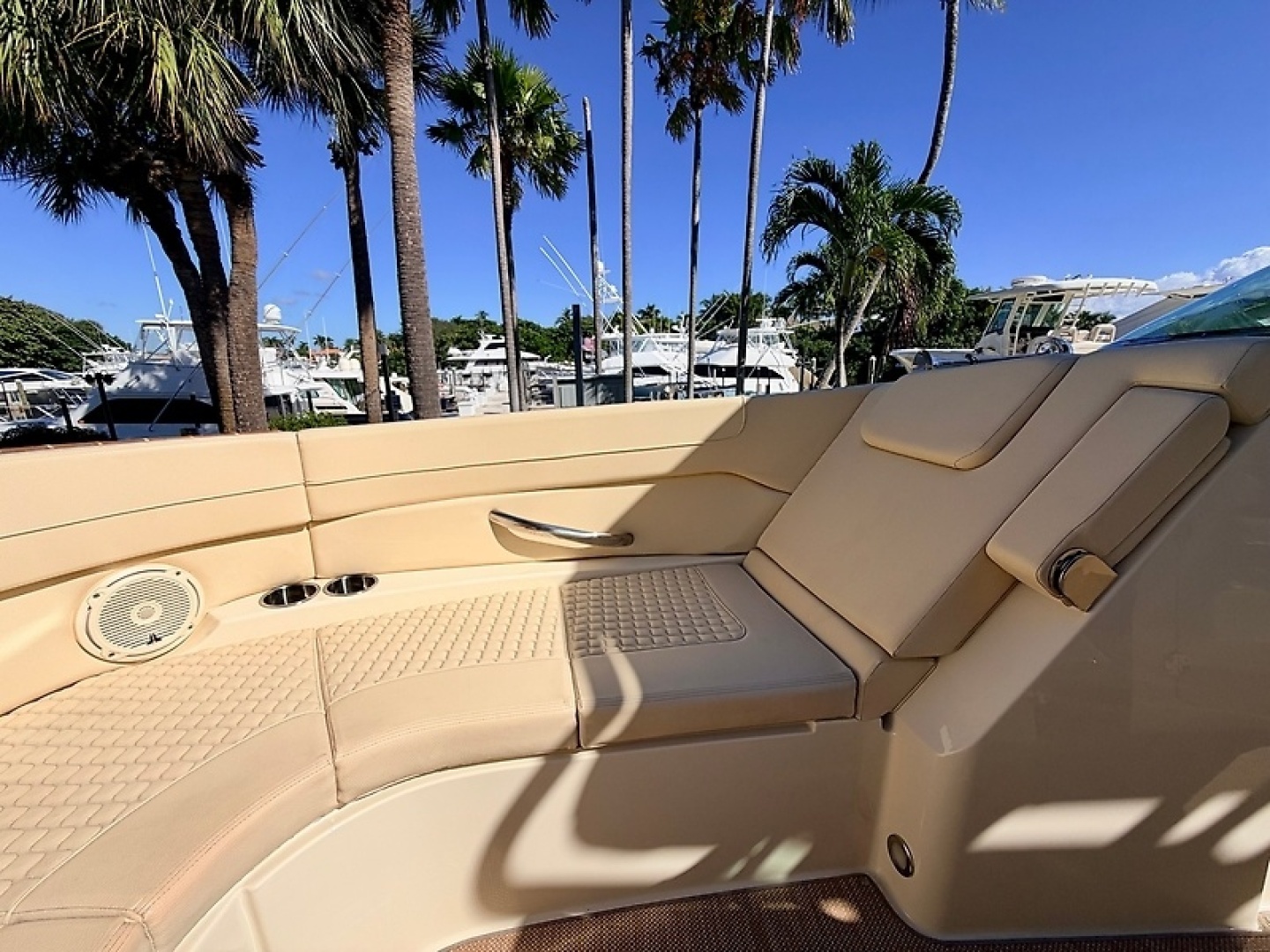 28ft Chris Craft Yacht For Sale