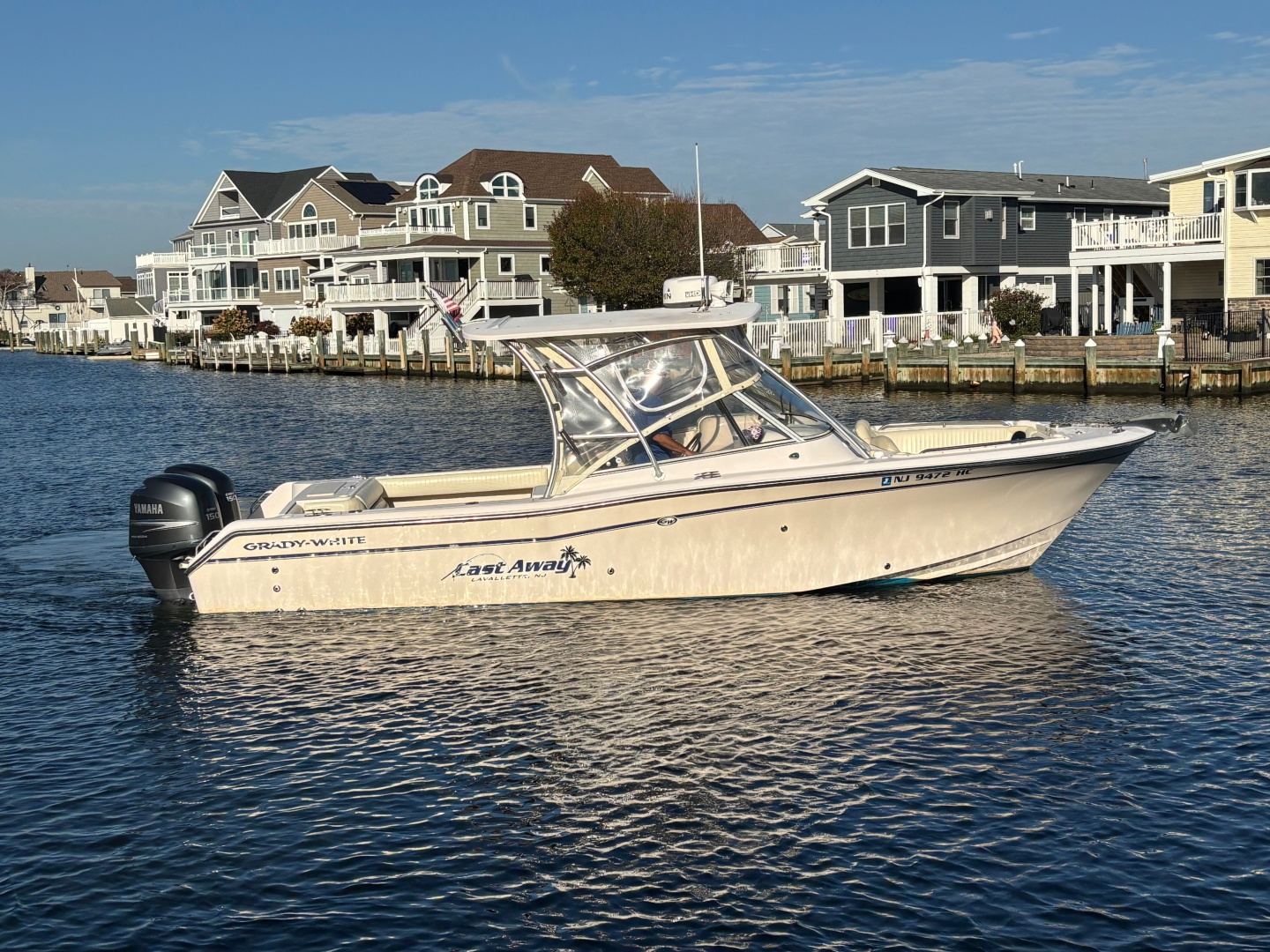 27ft Grady White Yacht For Sale