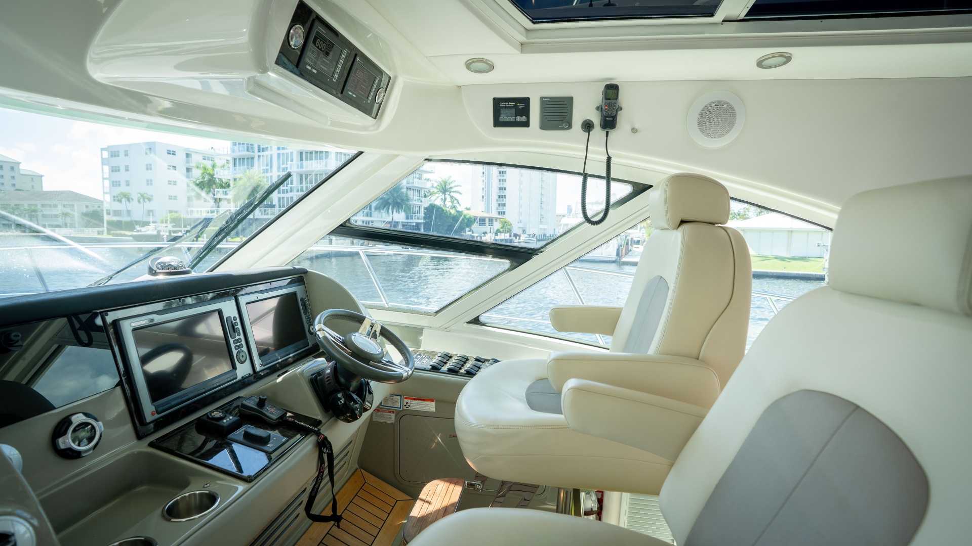 2012 Sea Ray 580 Sundancer