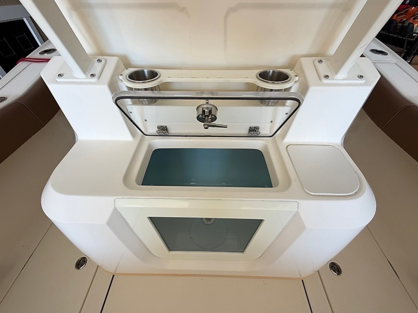 27ft Pioneer Yacht For Sale