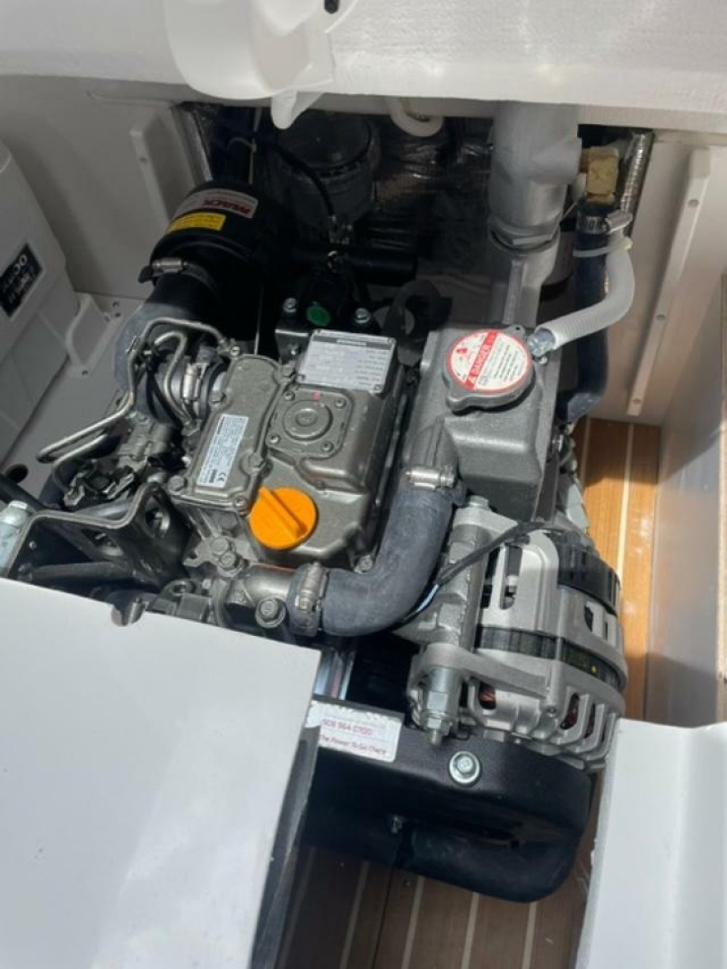 28ft J Boats Yacht For Sale