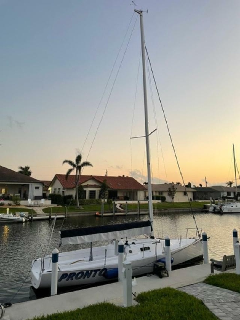 28ft J Boats Yacht For Sale