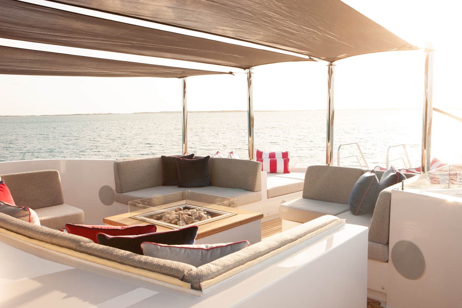 2000 Trinity Yachts 