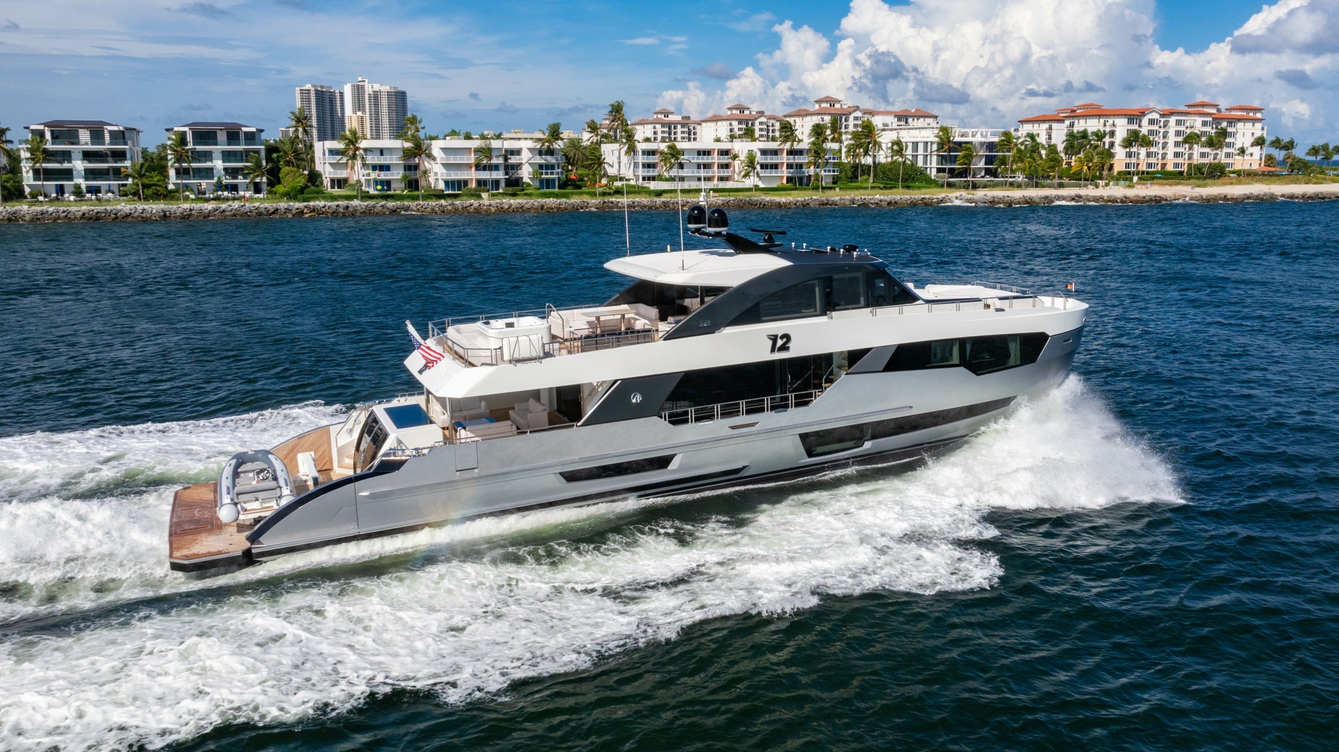 M Y 12 102ft Ocean Alexander Yacht For Sale
