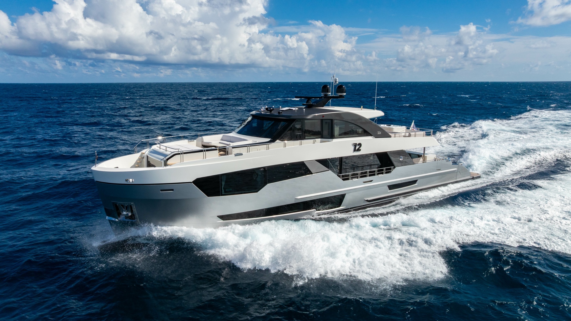 2023 Ocean Alexander 32 Explorer
