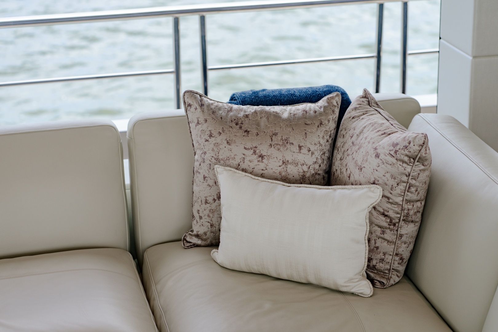 M Y 12 102ft Ocean Alexander Yacht For Sale