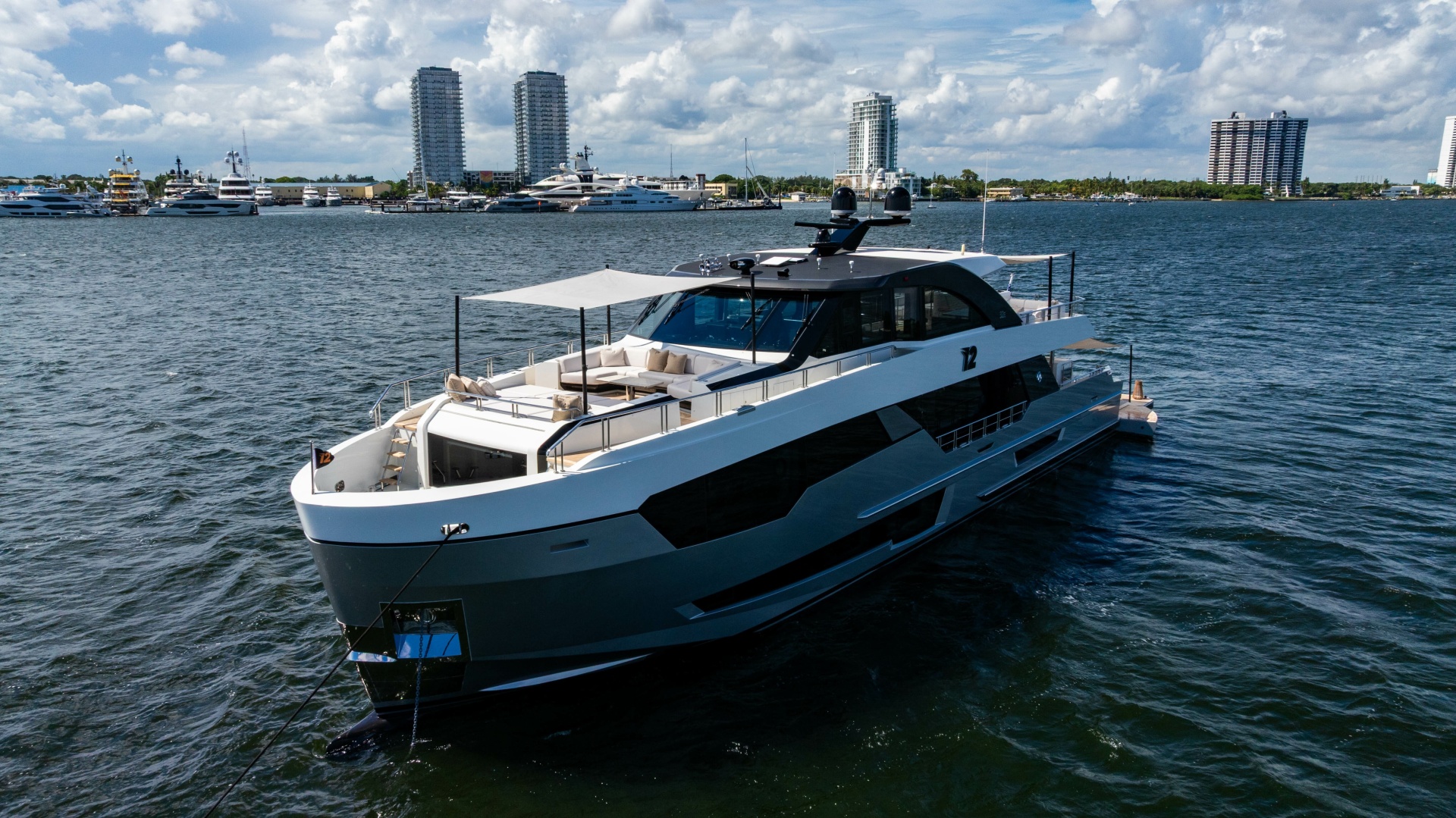 M Y 12 102ft Ocean Alexander Yacht For Sale