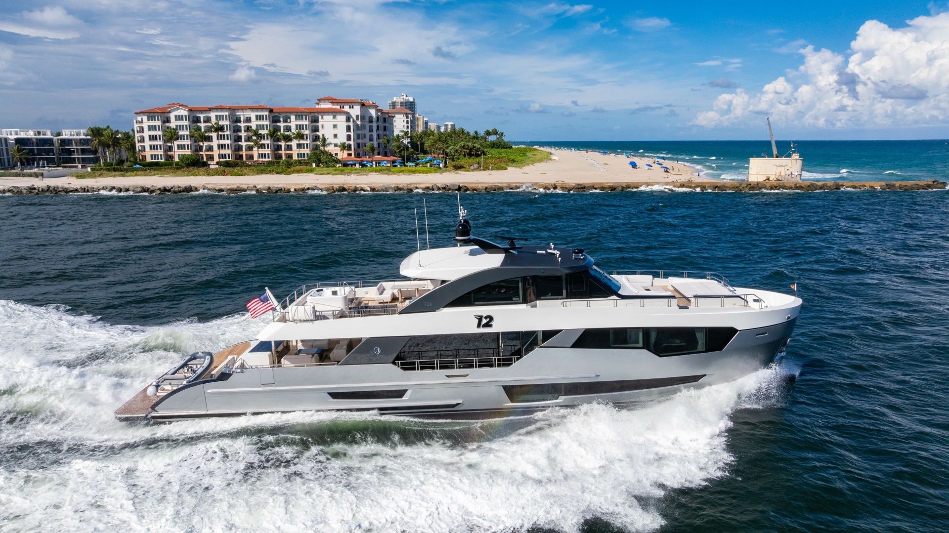 M Y 12 102ft Ocean Alexander Yacht For Sale