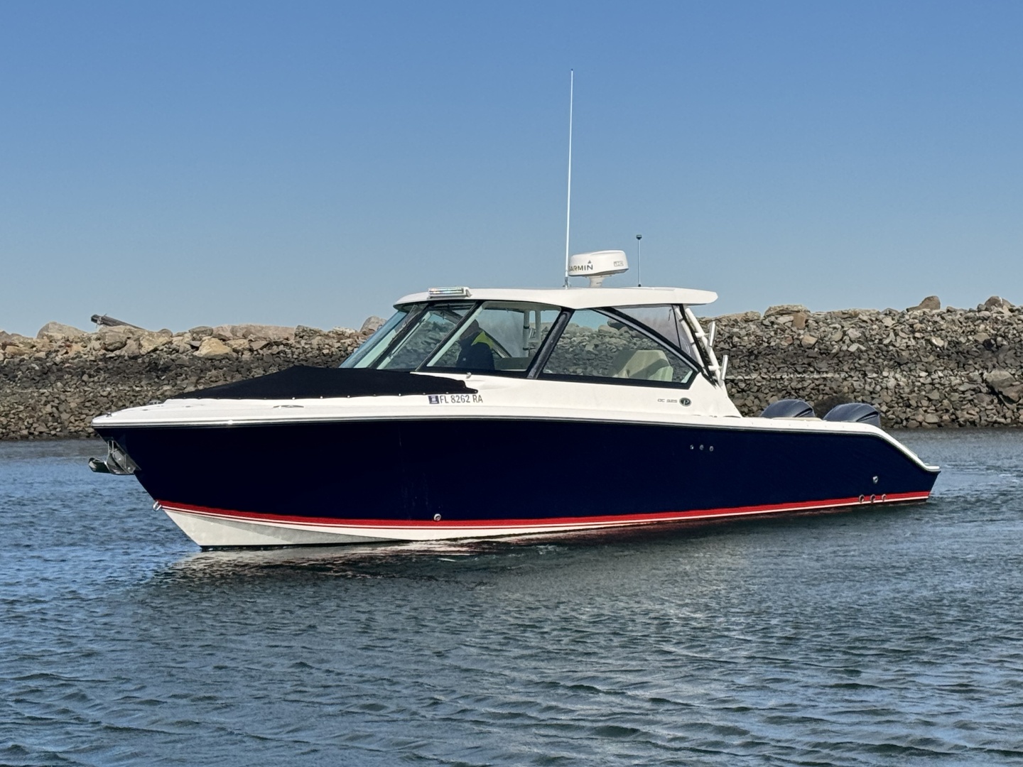 33ft Pursuit Yacht For Sale