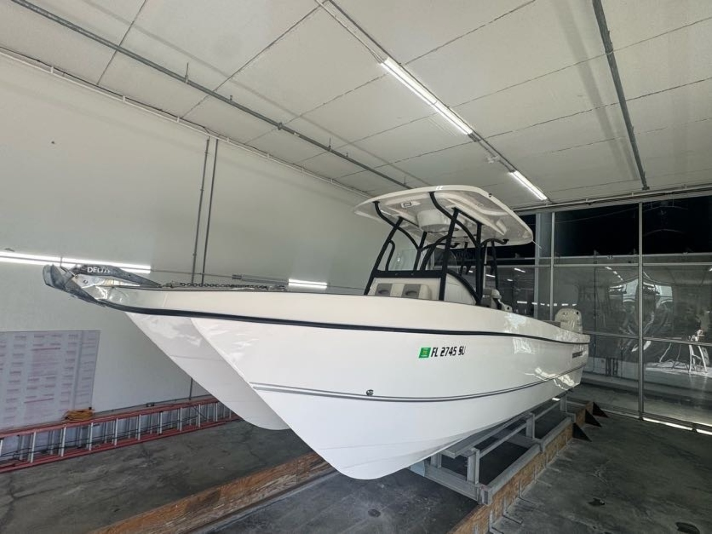 25ft Twin Vee Yacht For Sale