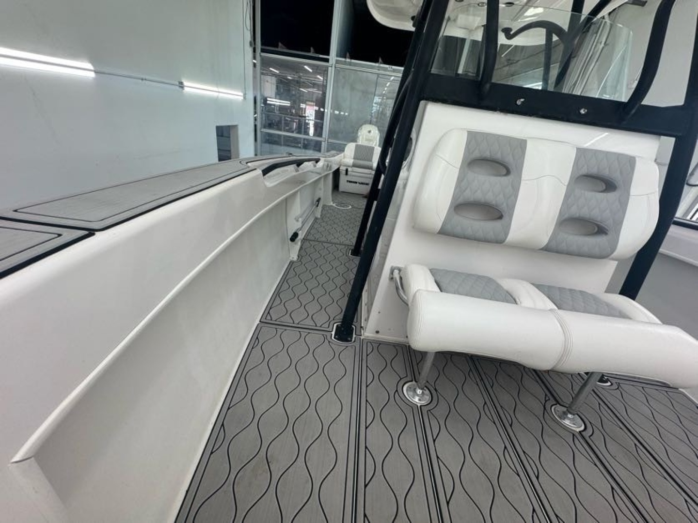 2020 Twin Vee 26 Viva SE
