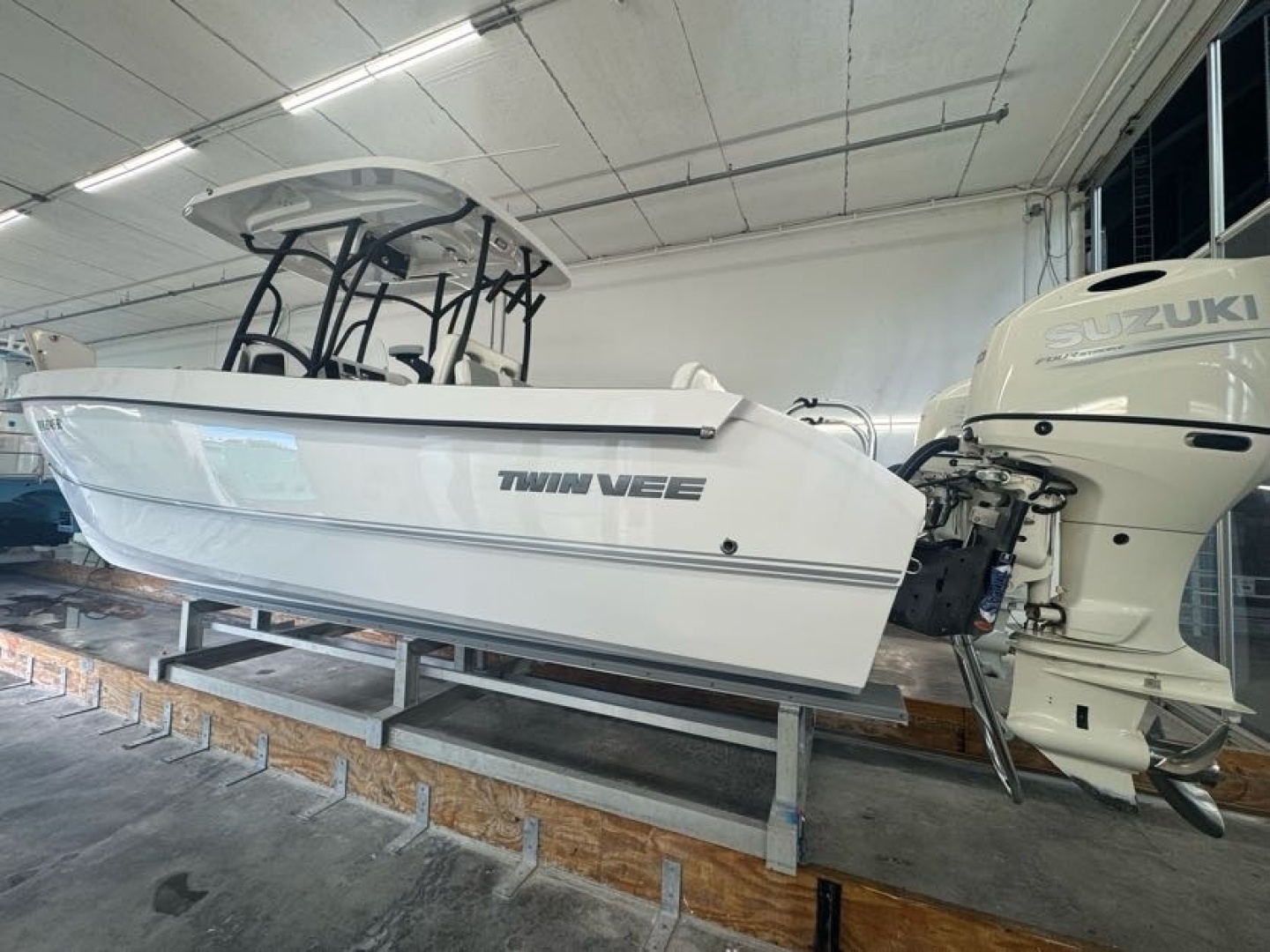 2020 Twin Vee 26 Viva SE