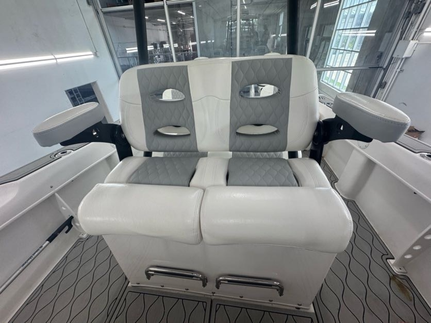2020 Twin Vee 26 Viva SE