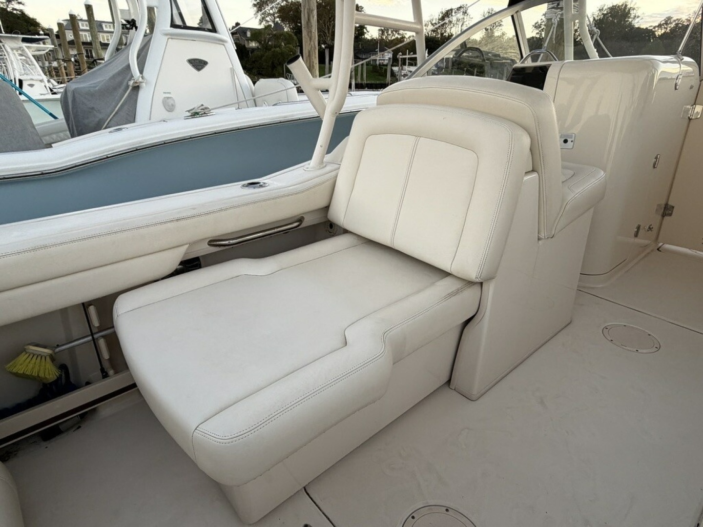 23ft Grady White Yacht For Sale