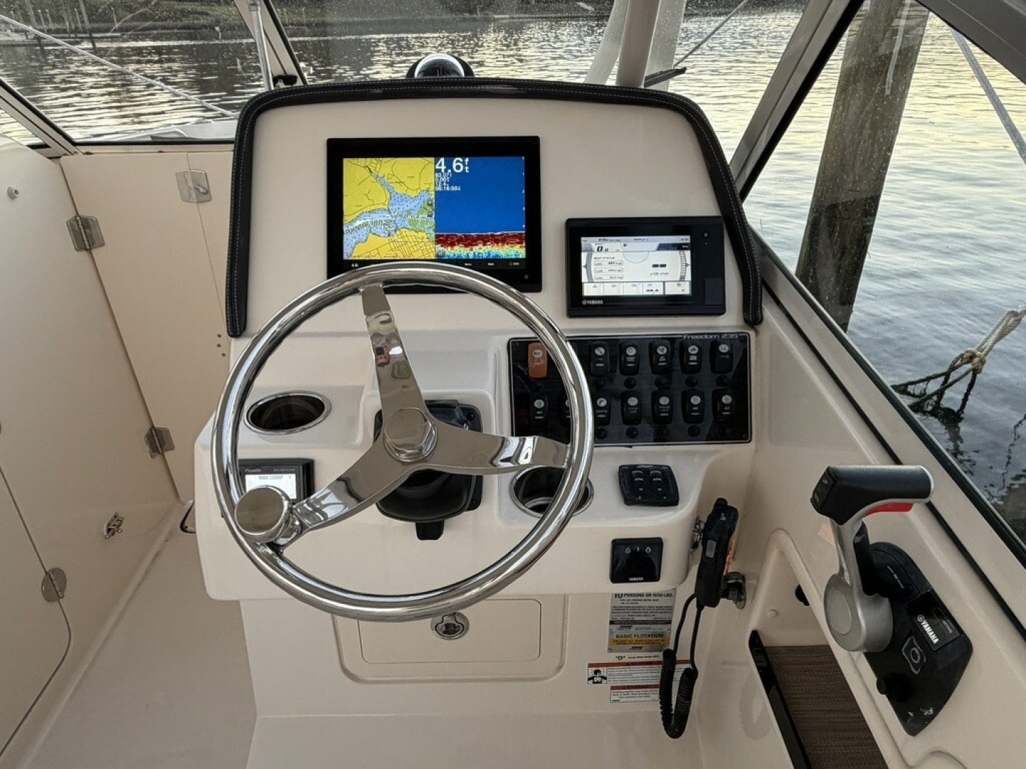 23ft Grady White Yacht For Sale